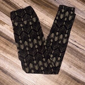 LuLaRoe Black & Green Leggings